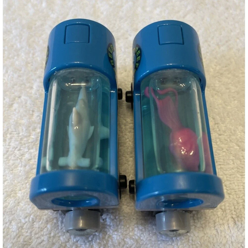 Thomas Wooden Railway Sodor Aquarium Light Up Shark & Squid Train Reef Exhibit